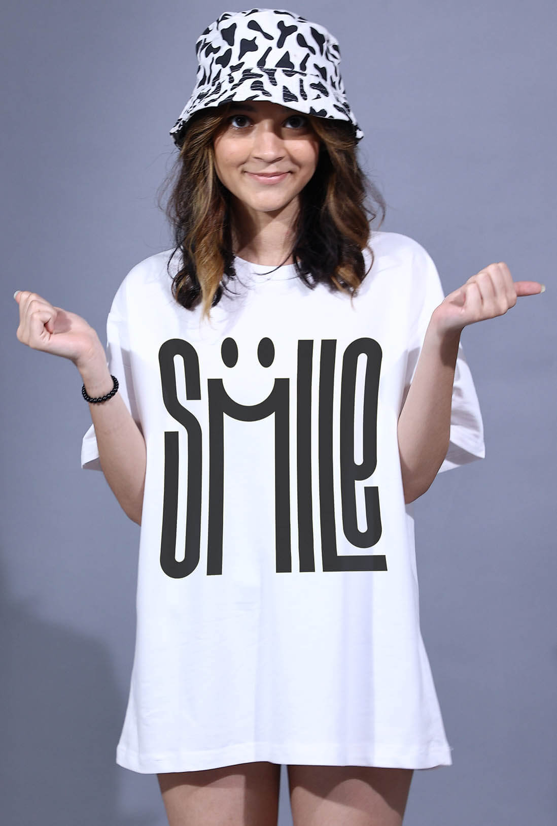 Smile Women's Oversized T-Shirt – THE POISONED STORE