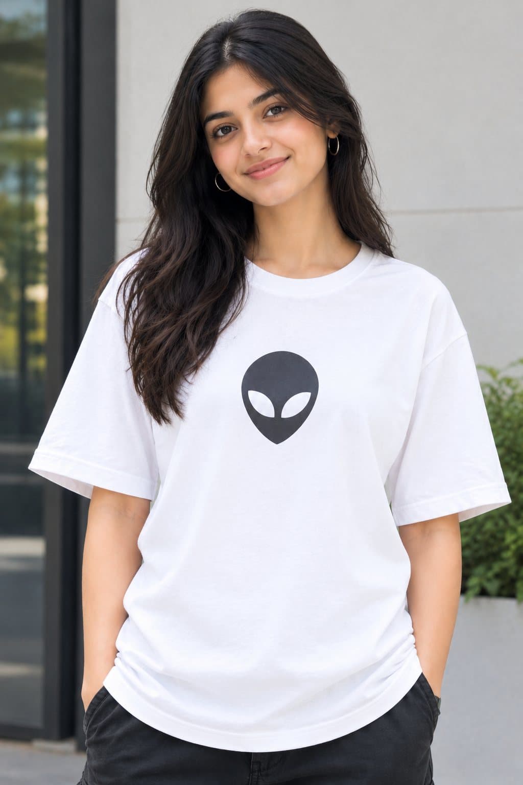 Alien Head Women's White Oversized Streetwear T-Shirt - photo 2 of 2