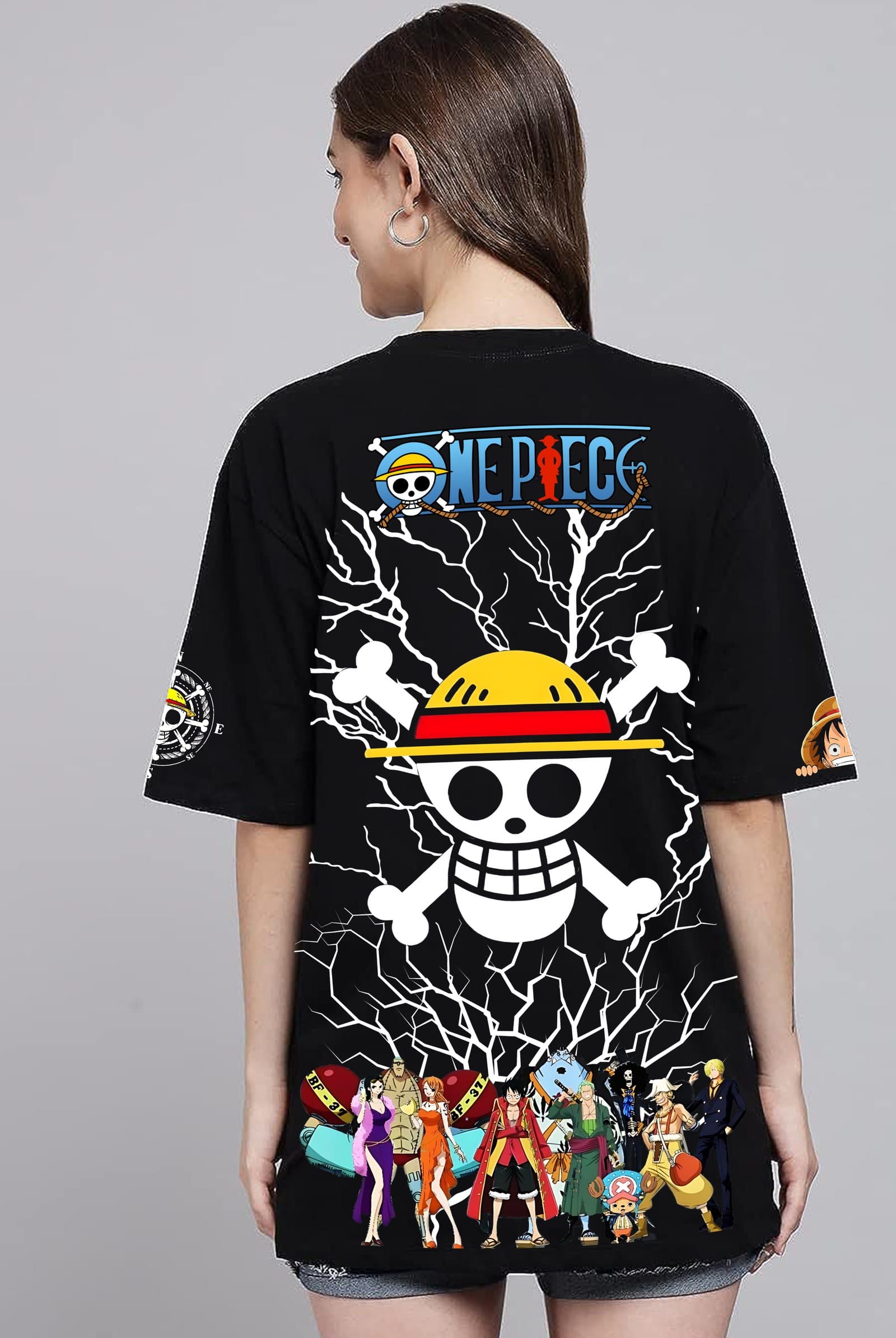 One Piece Straw Hat Crew Women's Black Oversized T-Shirt - photo 3 of 3
