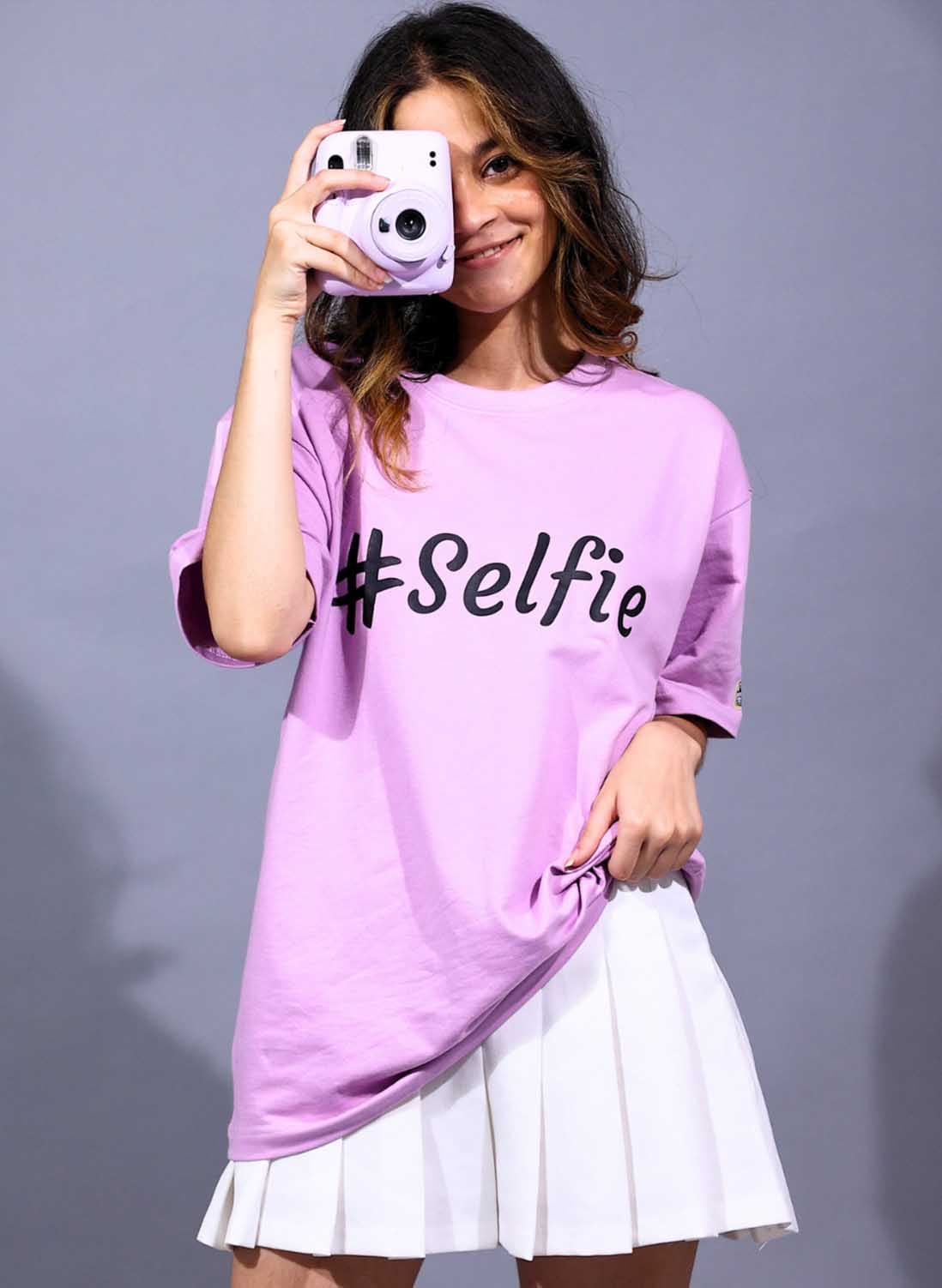 Selfie Cute Bear Women's Oversized T-Shirt