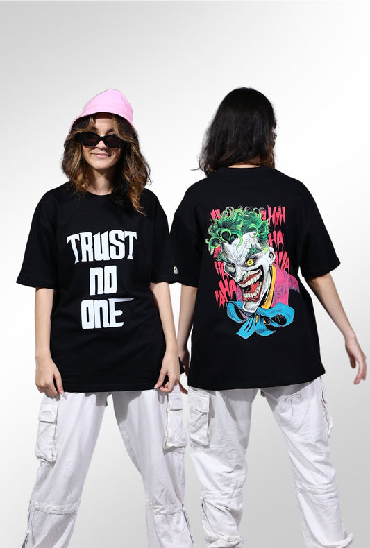 Trust No One Women's Oversized T-Shirt