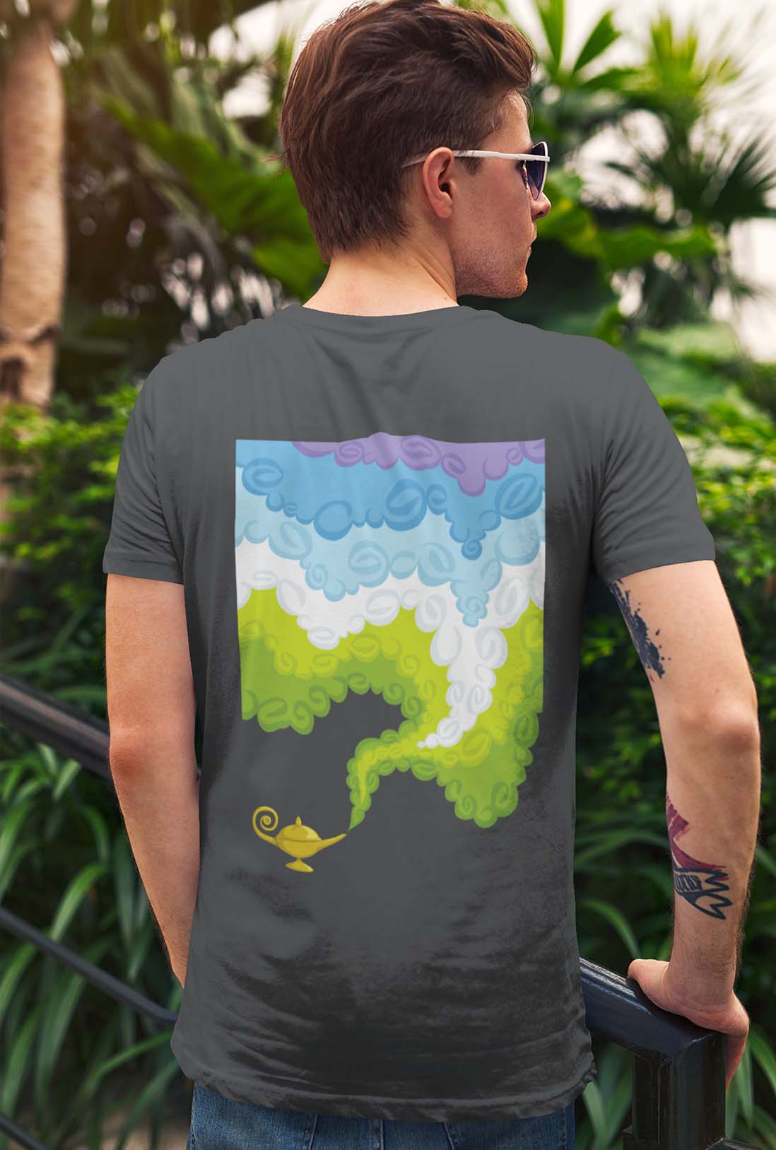 Aladdin's Magic Lamp Men's Back Print T-Shirt